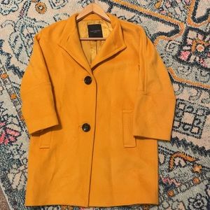 Yellow pea coat